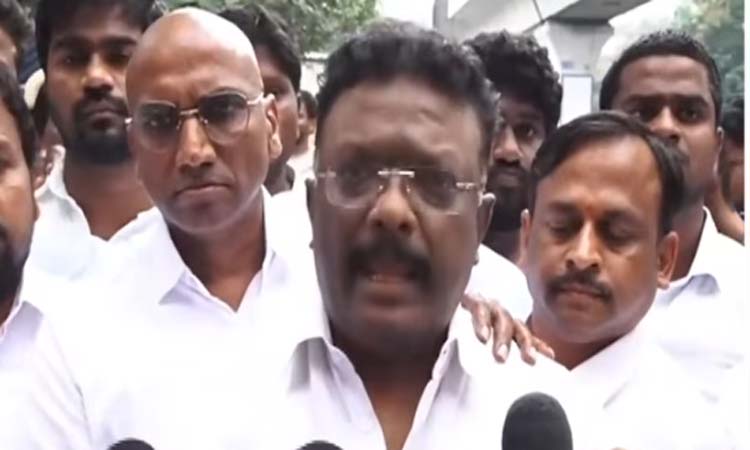 నిరుద్యోగుల జీవితాలతో చెలగాటమా?:దాసోజు