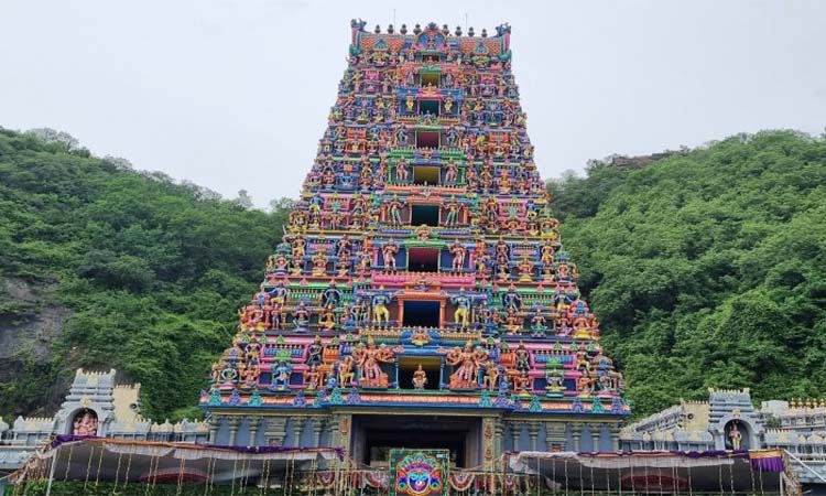 16 మందితో దుర్గమ్మ ఆలయ కమిటీ