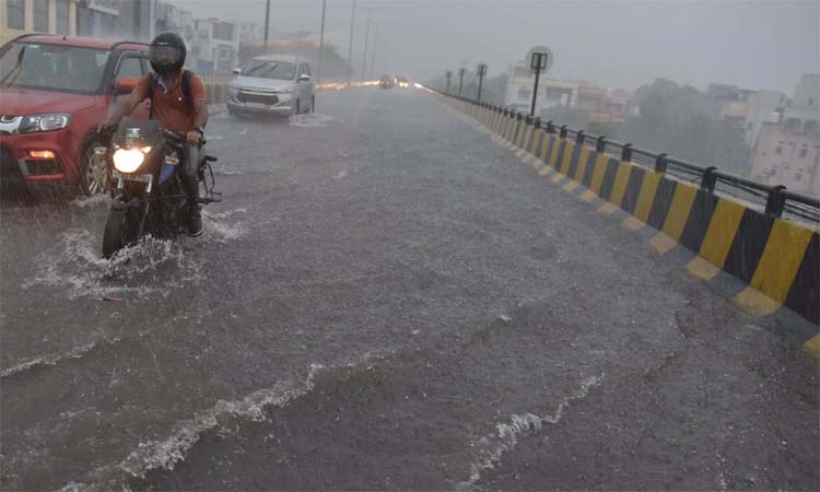 రాష్ట్రంలో మూడు రోజులు వర్షాలు