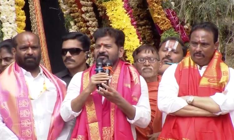 నాడు పీసీసీ చీఫ్‌గా..నేడు సీఎంగా