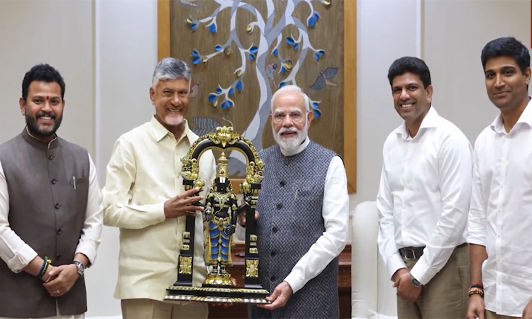 ప్రధాని మోదీతో ఏపీ సీఎం భేటీ