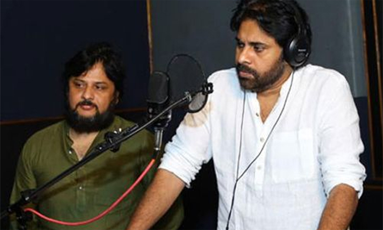 సురేందర్ రెడ్డితో పవన్ కళ్యాణ్!