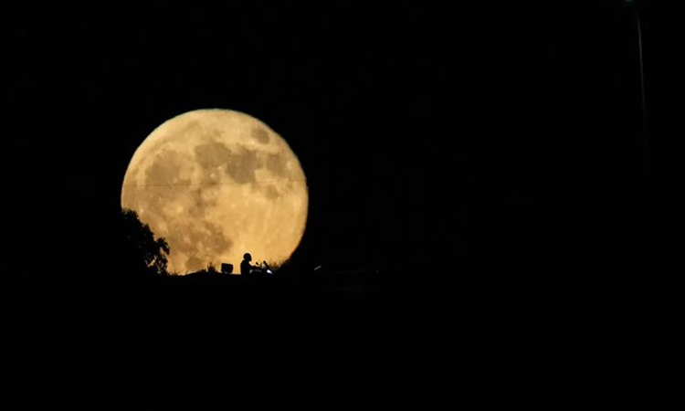 సూపర్ మూన్..కనువిందు