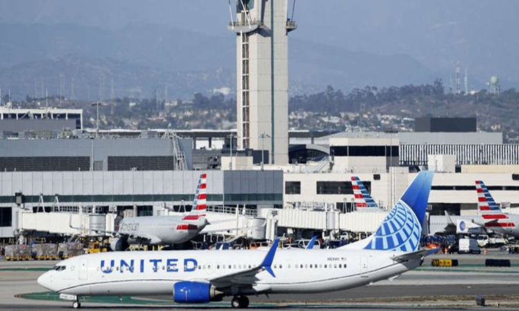 షట్ డౌన్ ఎఫెక్ట్..నిలిచిన 8 వేల విమానాలు