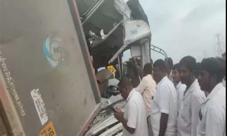 చేవెళ్ల రోడ్డు ప్రమాదం..మృతుల వివరాలు