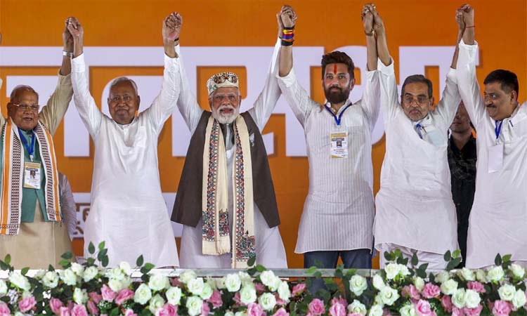 Bihar:మెజార్టీ మార్క్‌ దాటిన ఎన్డీఏ