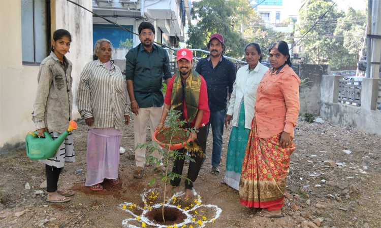 GIC:మొక్కలు నాటిన రాము రాథోడ్