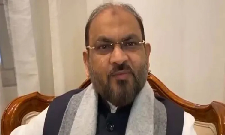 సోనియాకు ఫిర్యాదు..కట్‌చేస్తే సస్పెండ్!