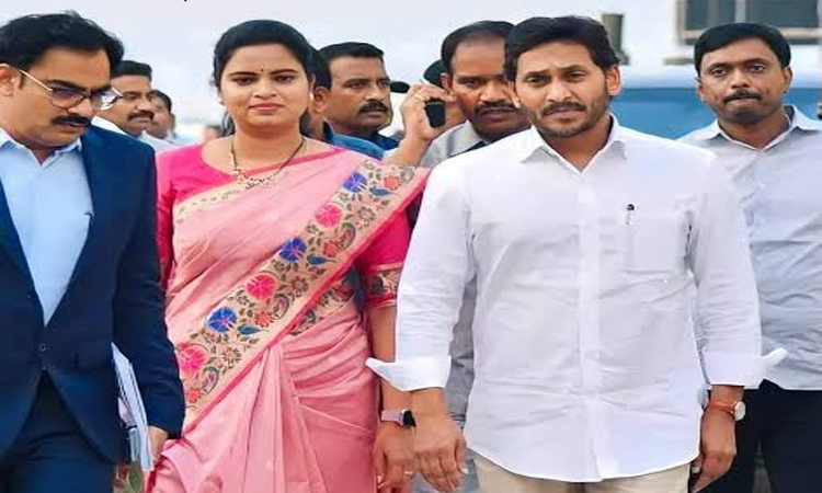 వైసీపీకి మరో షాక్..మాజీ మంత్రి గుడ్‌బై?