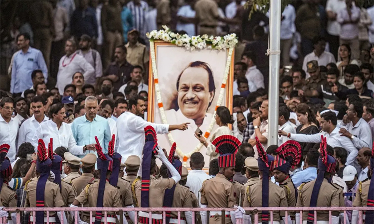 అజిత్ పవార్ అంత్యక్రియలకు ప్రధాని..