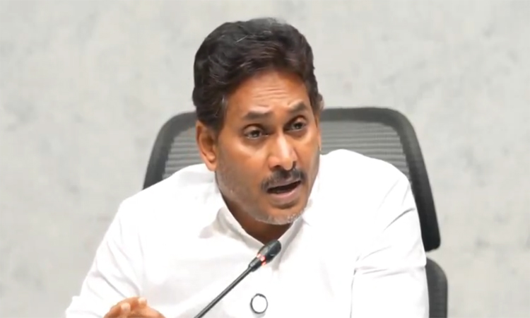 య‌జ్ఞంలా స‌మ‌గ్ర రీ స‌ర్వే చేప‌ట్టాం:జగన్