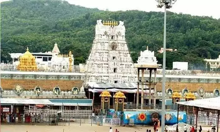 చంద్ర గ్రహణం..శ్రీవారి ఆలయం మూత