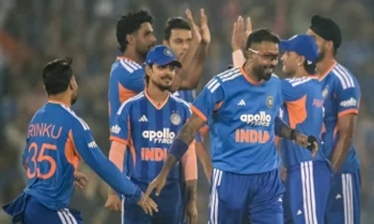 చరిత్ర సృష్టించిన టీమిండియా..