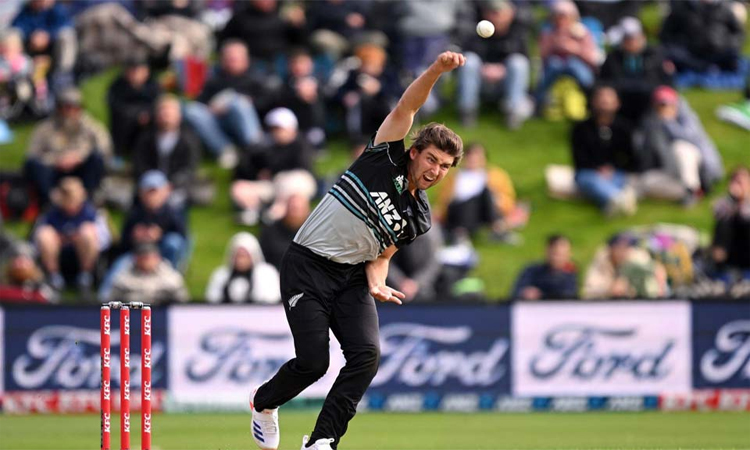 Ind Vs NZ:కివీస్ బౌలర్‌ చెత్త రికార్డు!