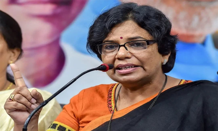 మేడారంలో లైంగిక దాడి ఆరోపణలు..మహిళా కమిషన్ సీరియస్