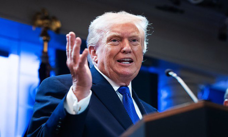 టారీఫ్‌లను 15 శాతానికి పెంచిన ట్రంప్