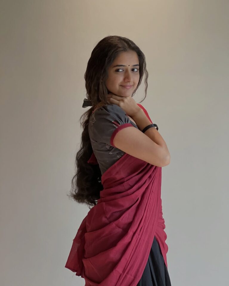 ashika ranganath pics latest