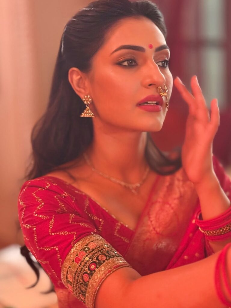 shivangi verma stunning in red saree