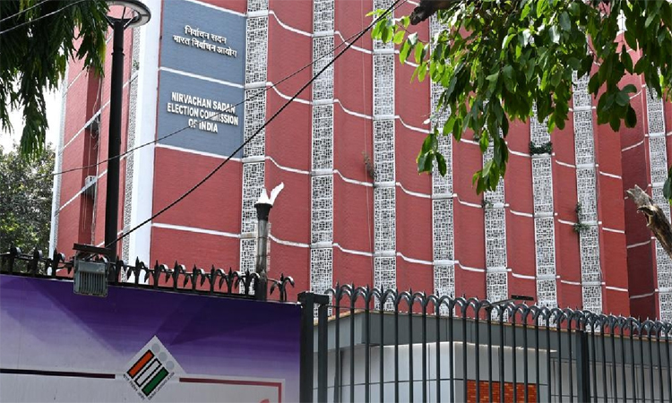 బెంగాల్ ఎన్నికలు..ఈసీ కీలక నిర్ణయం