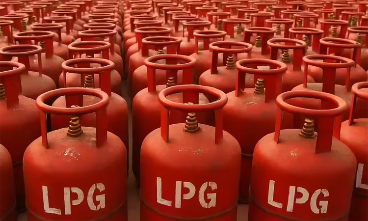 గ్యాస్ కొరతపై కేంద్రం ప్రకటన!