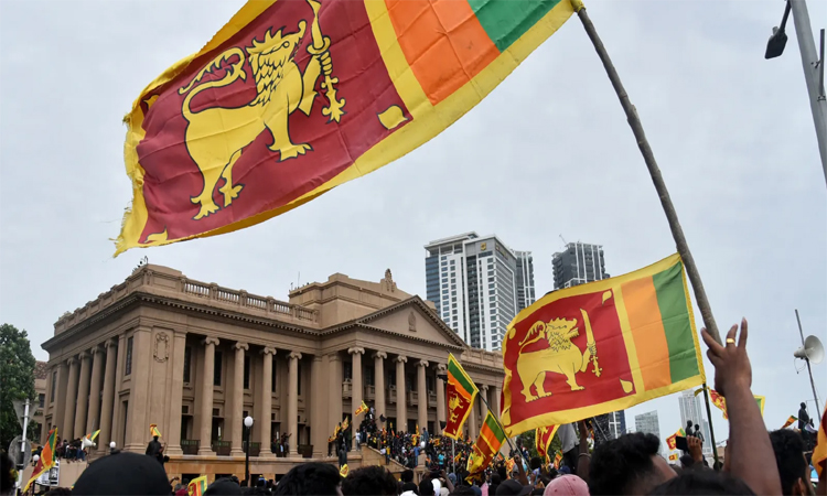 పెట్రోల్, డీజిల్ ధరలను భారీగా పెంచిన శ్రీలంక