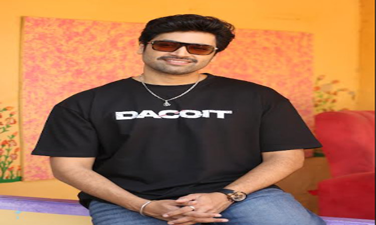 యాక్షన్ థ్రిల్..’డెకాయిట్’!