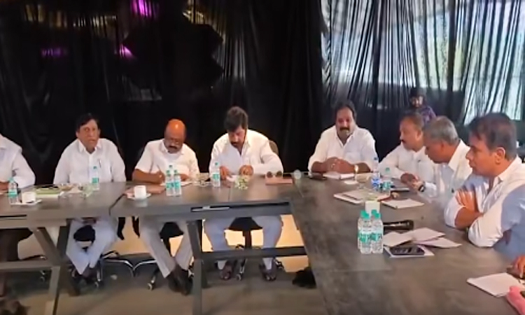 కాంగ్రెస్ రైతు డిక్లరేషన్ దగా!