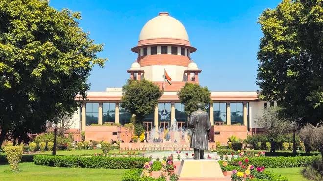 అధికారుల బదిలీపైసుప్రీం!