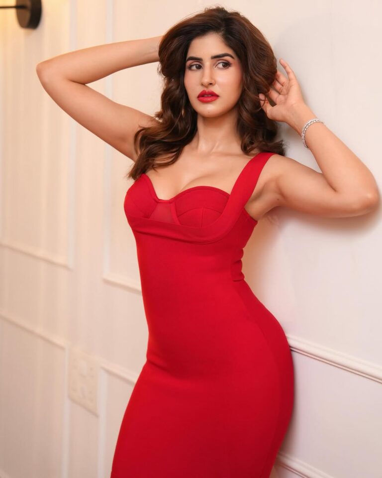 Sakshi Malik in red outfit