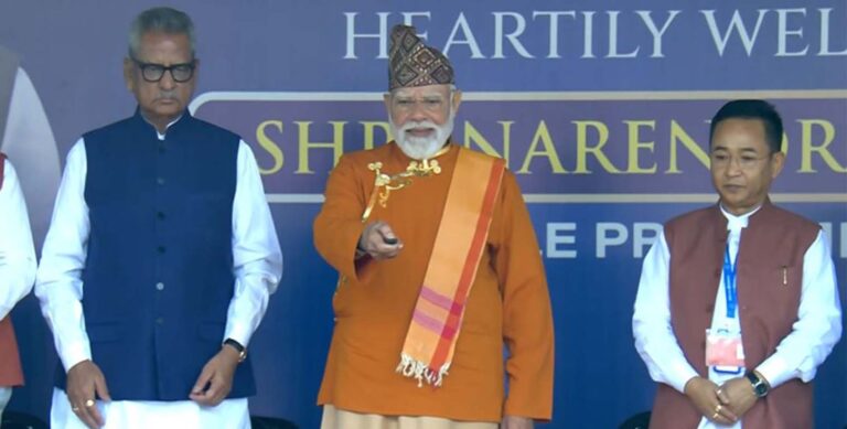 సిక్కింలో ప్రధాని..అభివృద్ధి పనులకు శ్రీకారం