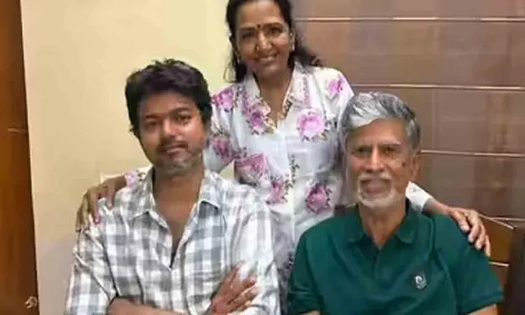 విజయ్ తల్లిదండ్రుల గురించి మీకు తెలుసా?