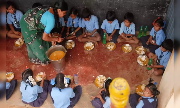 బీజేపీ పాలితరాష్ట్రాల్లో కోడిగుడ్డు కట్!