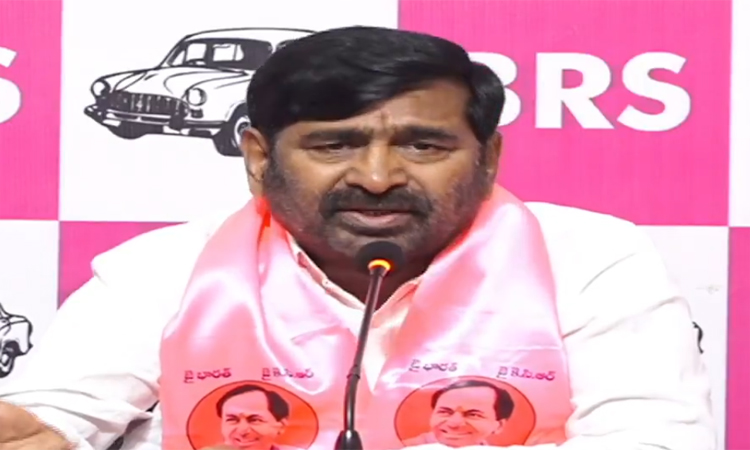 రేవంత్ మాట్లాడితే బూతుల కంపే!