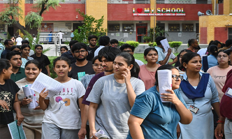 నీట్ రీ-ఎగ్జామ్ పేపర్ లీక్..ఫేక్!