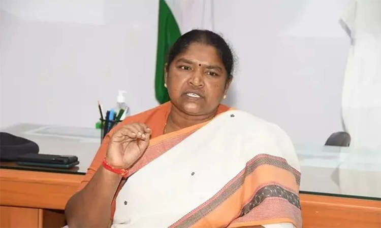 ఆగస్టు 15 నుంచి కొత్త పెన్షన్లు: సీతక్క