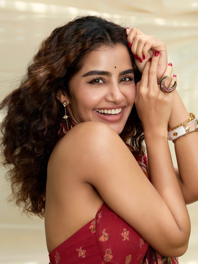 anupama parameswaran pics latest