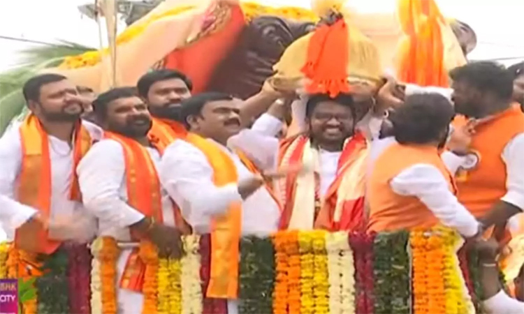 బాలాపూర్ గణేష్ లడ్డూ@రూ. 39 లక్షలు