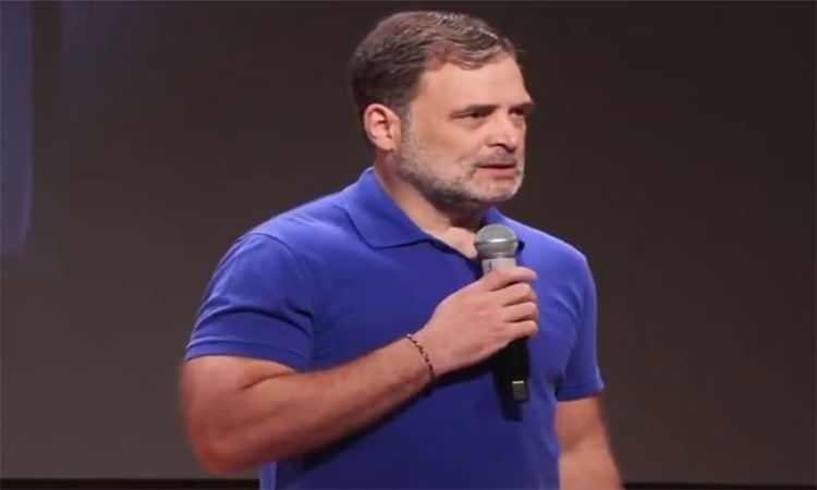 అమెరికాకు లొంగిపోయిన మోదీ!