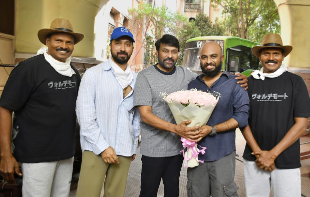డీవోపీ విజయ్ కార్తీక్‌కు చిరు ప్రశంసలు