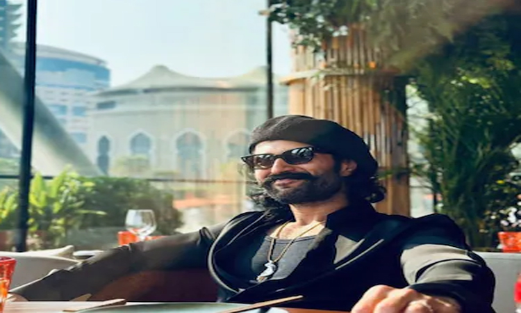 అబుదాబిలో విజయ్..వీకెండ్ ఫొటోలు!